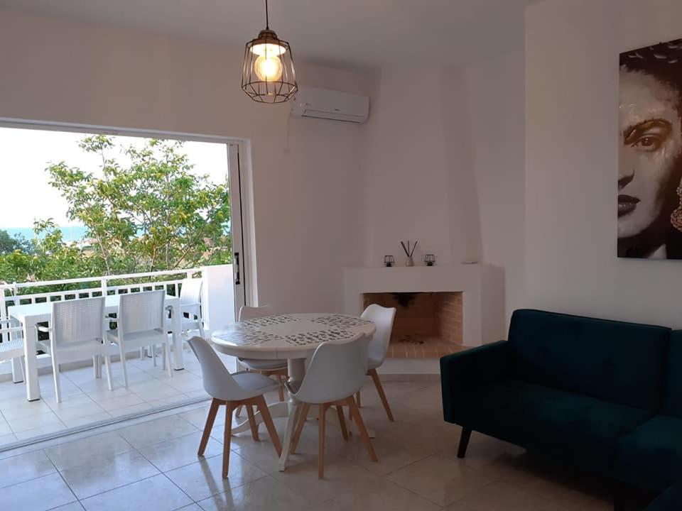 Retreat Apartments In Drosia - 2 Bedrooms Apartment Makris Gialos  Extérieur photo